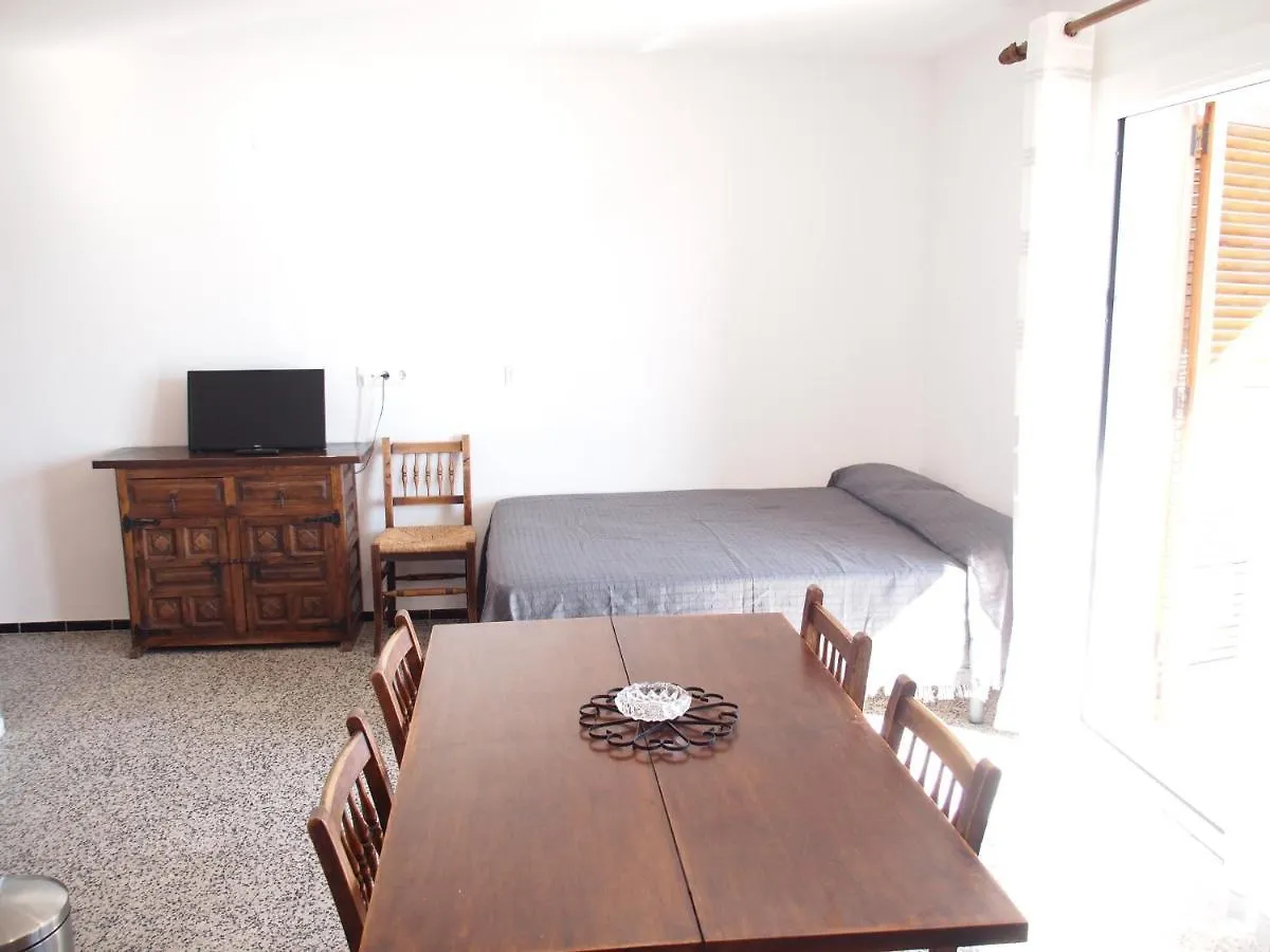 דירות רוזס Miramar 33A